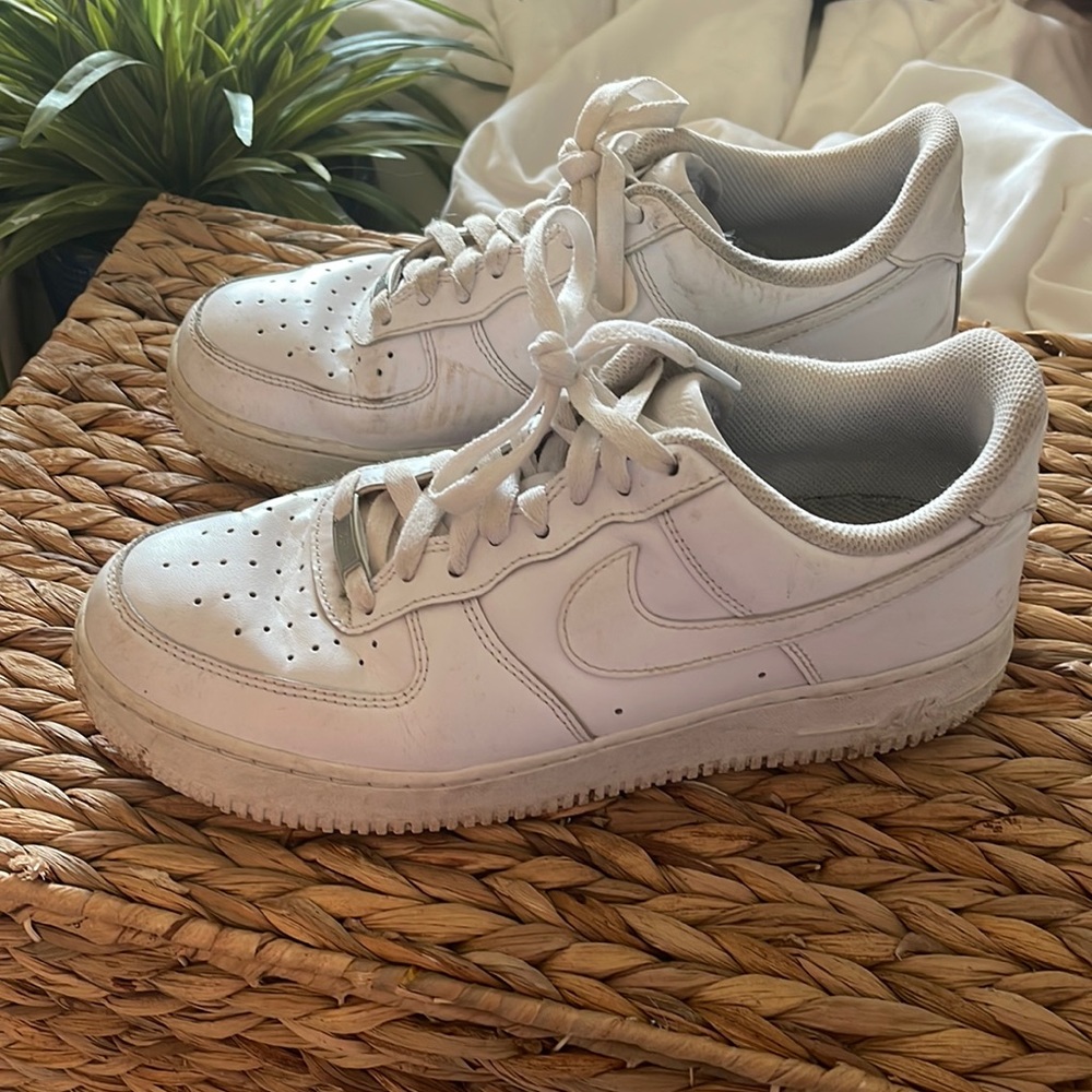 Nike Air Force 1 Men’s size 8.5, White